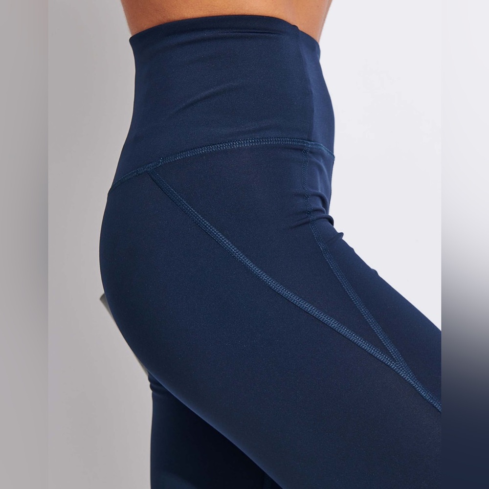 Girlfriend Collective Compressive High Waisted Legging - Midnight - Picture 3 of 10